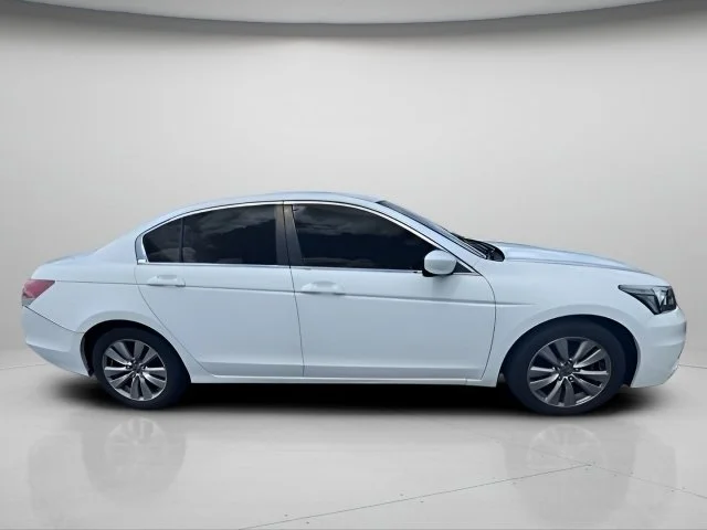 Used 2012 White Orchid Pearl Honda EX-L image 2