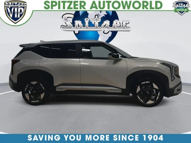 New 2027 Ivory Silver Kia S image 10