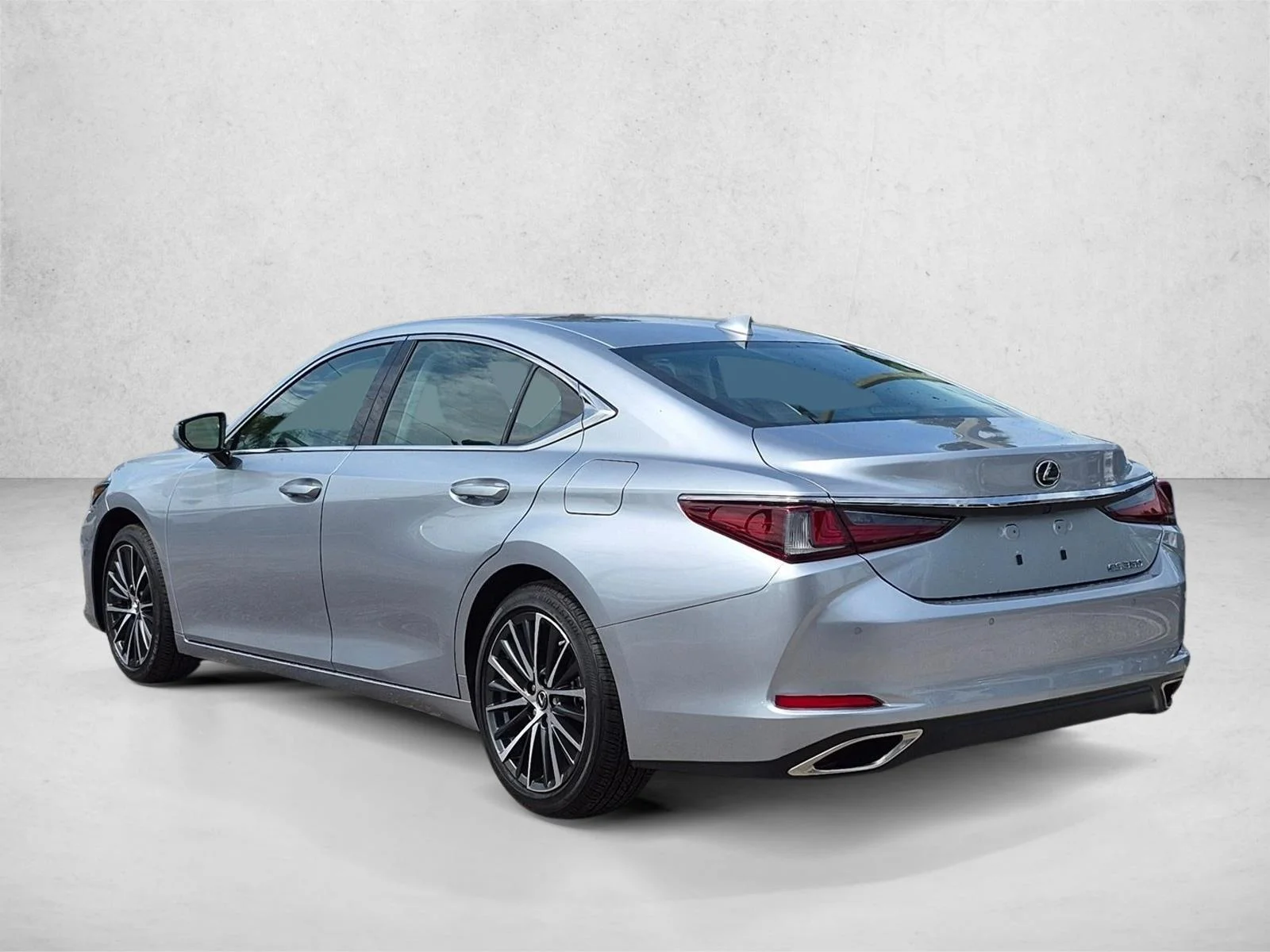 Certified Used 2025 Iridium Lexus  image 7