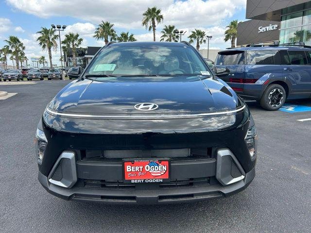 New 2026 Black Hyundai SEL Sport FWD image 2