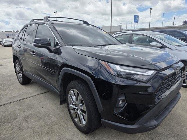 Used 2022 Midnight Black Metallic Toyota XLE Premium image 3