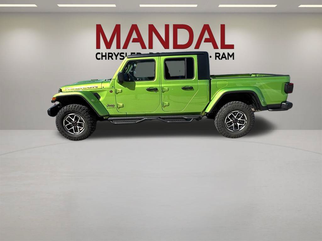 Used 2025 Green Jeep Rubicon image 9