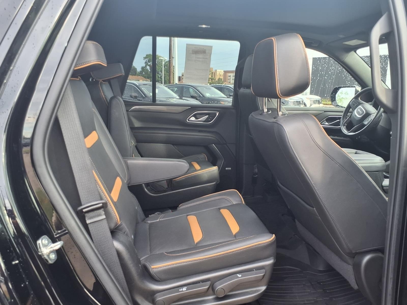 2022 GMC Yukon photo 13 of 28