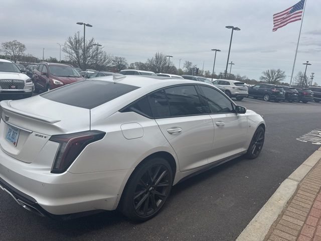 Used 2020 White Cadillac Sport image 5