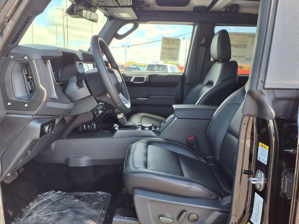 New 2026 Shadow Black Ford Badlands® image 8