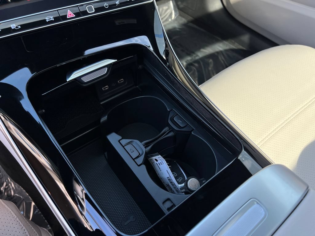 New 2026 Polar White Mercedes-Benz C 300 image 61