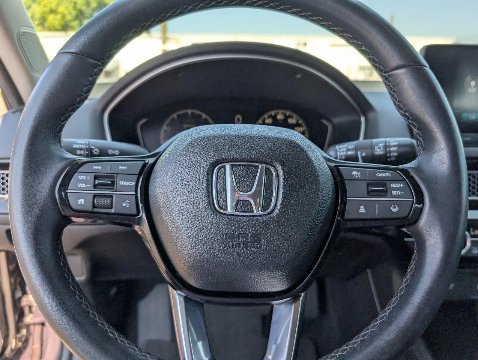 Used 2023 Smokey Mauve Pearl Honda EX-L image 26