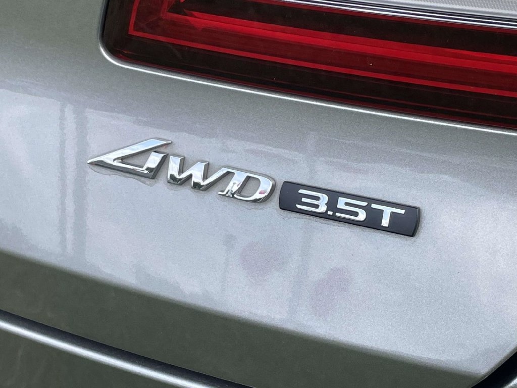 Used 2021 Silver Genesis 3.5T image 8