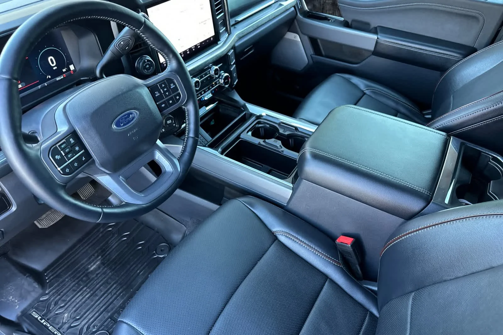 Certified Used 2024 Agate Black Metallic Ford LARIAT image 11