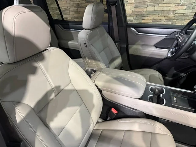 2026 GMC Acadia Elevation - Photo 31
