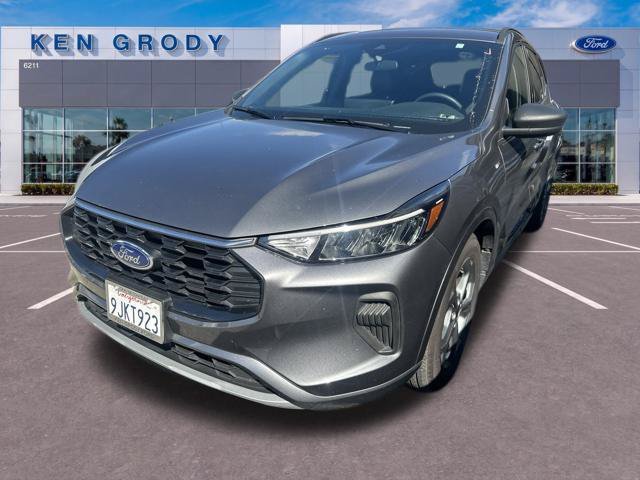 Used 2023 Gray Ford ST-Line image 4