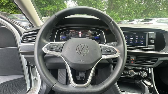 Used 2023 White Volkswagen 1.5T SE image 13