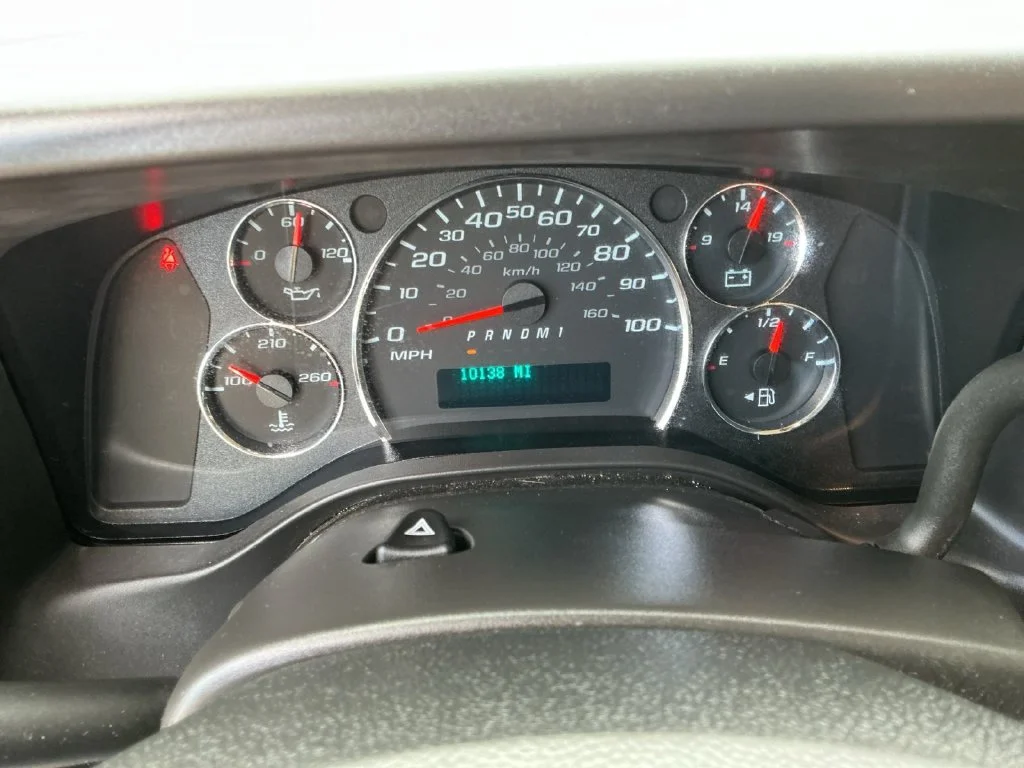2025 GMC Savana Cargo Work Van - Photo 20