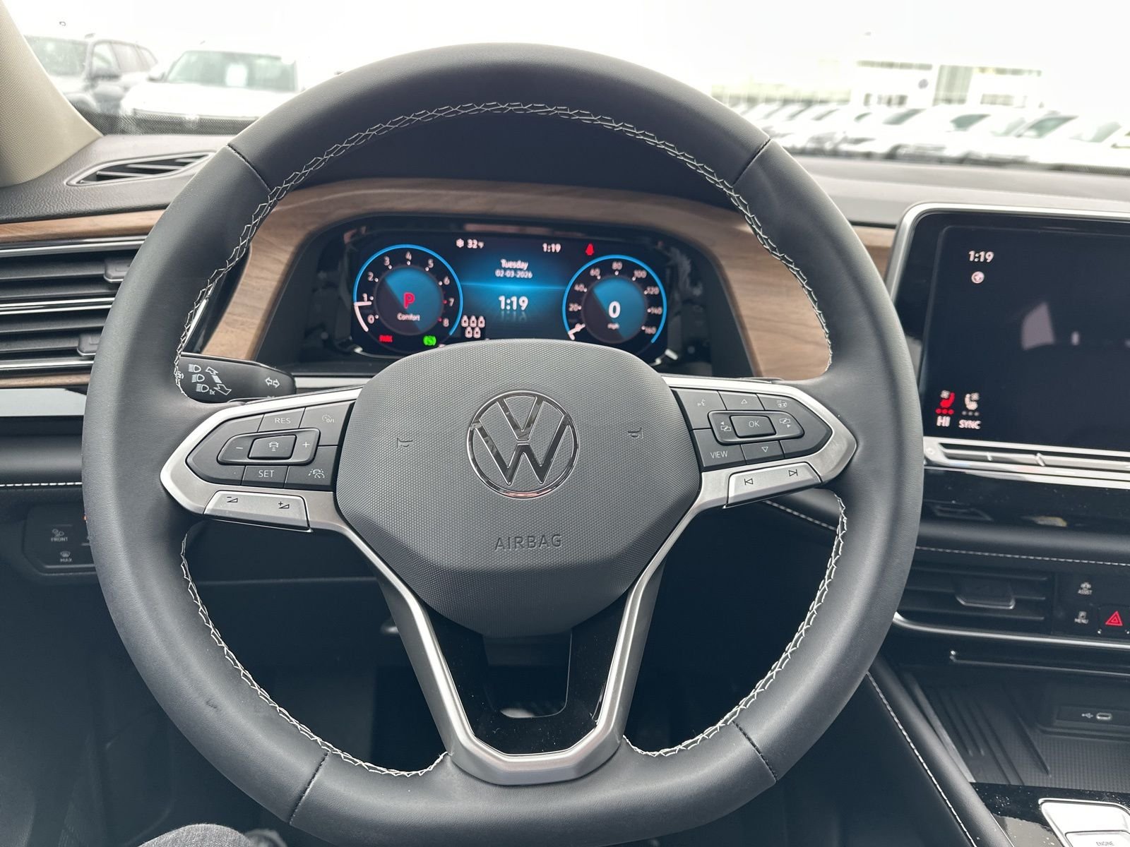 New 2026 White/off-white Volkswagen 2.0T SE w/Technology image 43