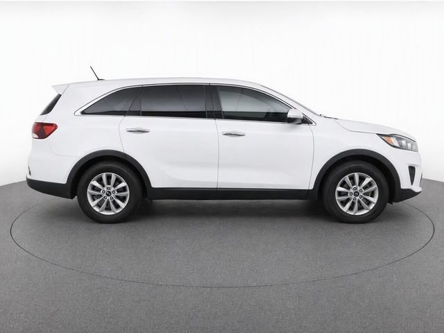Used 2019 Snow White Pearl Kia L image 8