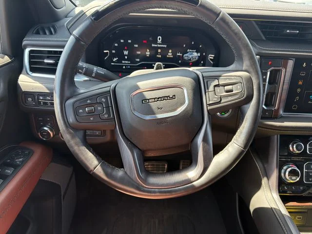 Used 2024 White Frost Tricoat GMC Denali Ultimate image 17