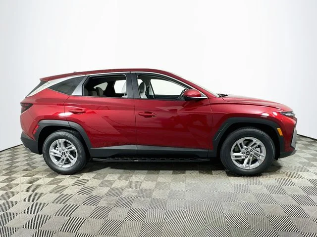 New 2026 Hyundai TUCSON SE