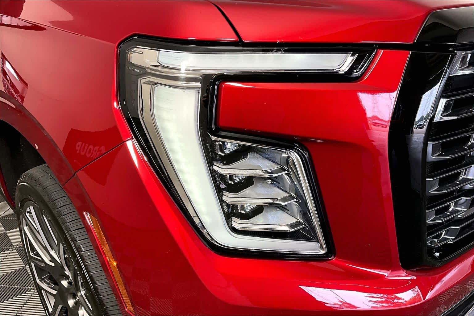 2025 GMC Yukon XL Denali Ultimate - Photo 27