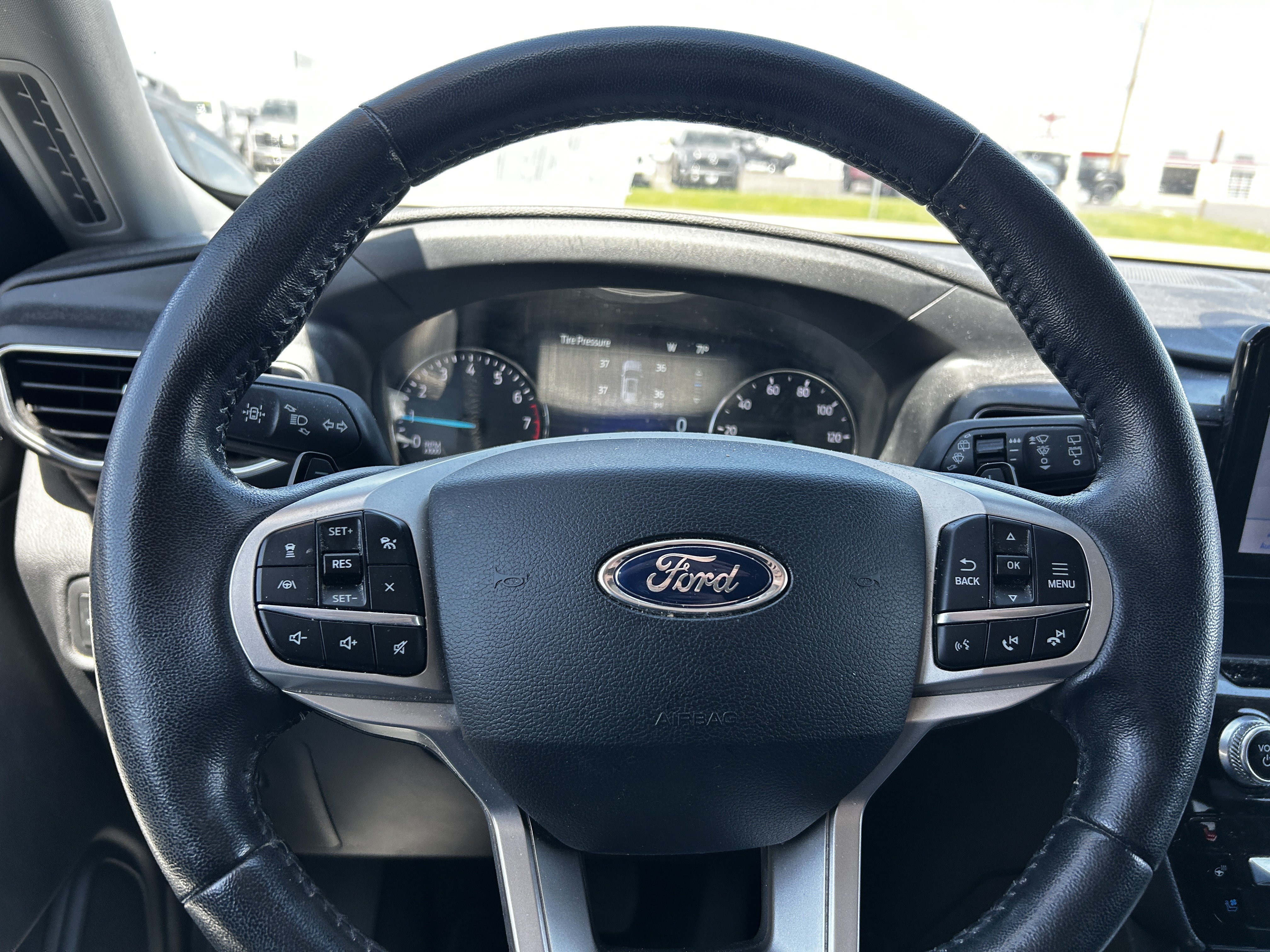 Used 2021 Atlas Blue Metallic Ford Limited image 17
