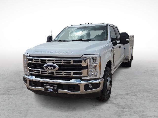 New 2025 Oxford White Ford F-350® XL image 29