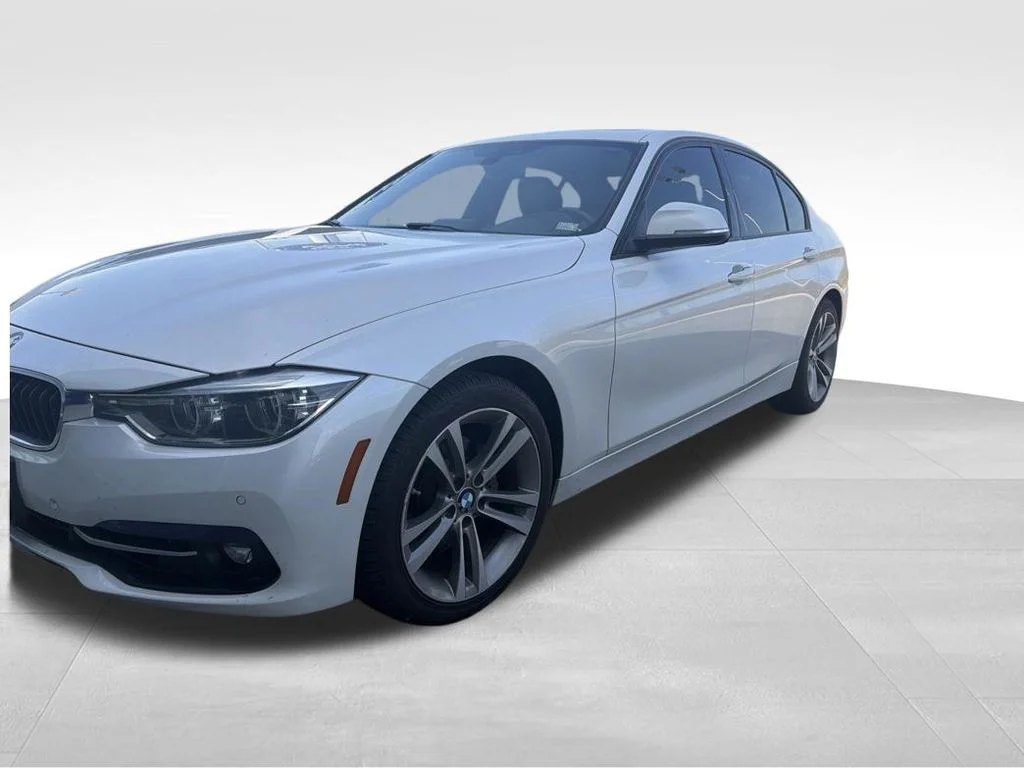 Used 2016 White Metallic BMW 328i xDrive image 12