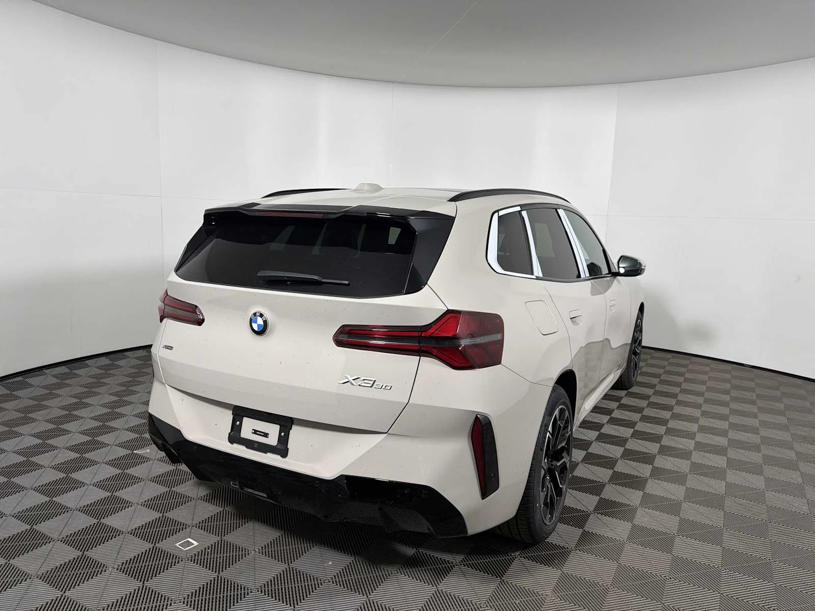 New 2026 Dune Grey Metallic BMW 30 xDrive image 9