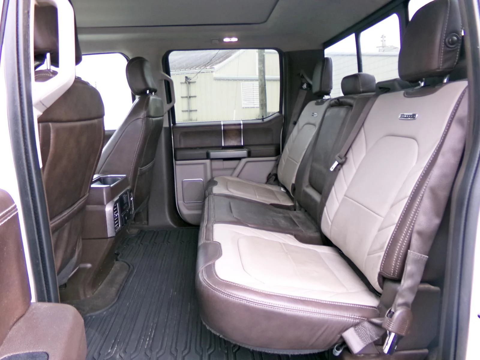 Used 2019 White Platinum Metallic Tri-Coat FORD  image 13