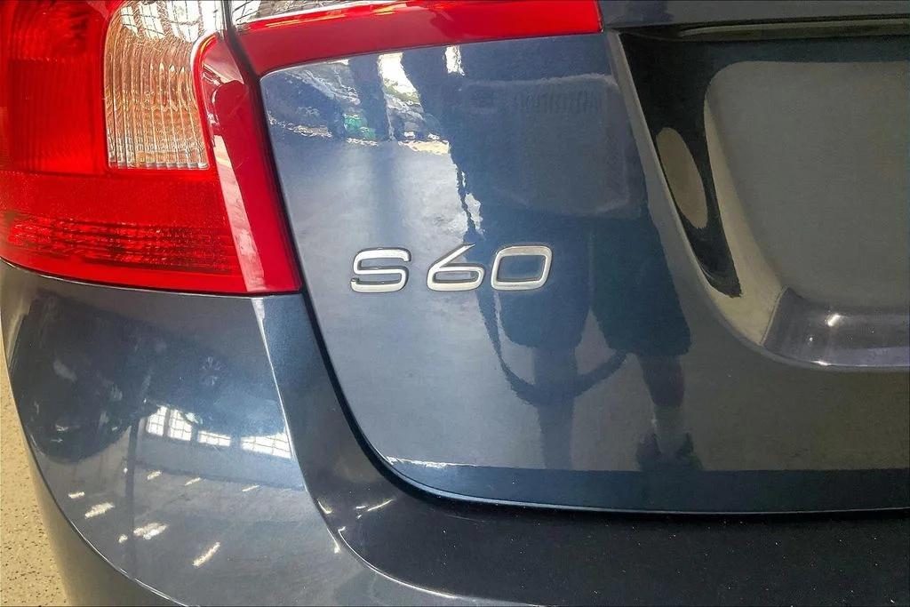 Used 2015 Blue Volvo T5 Premier image 7