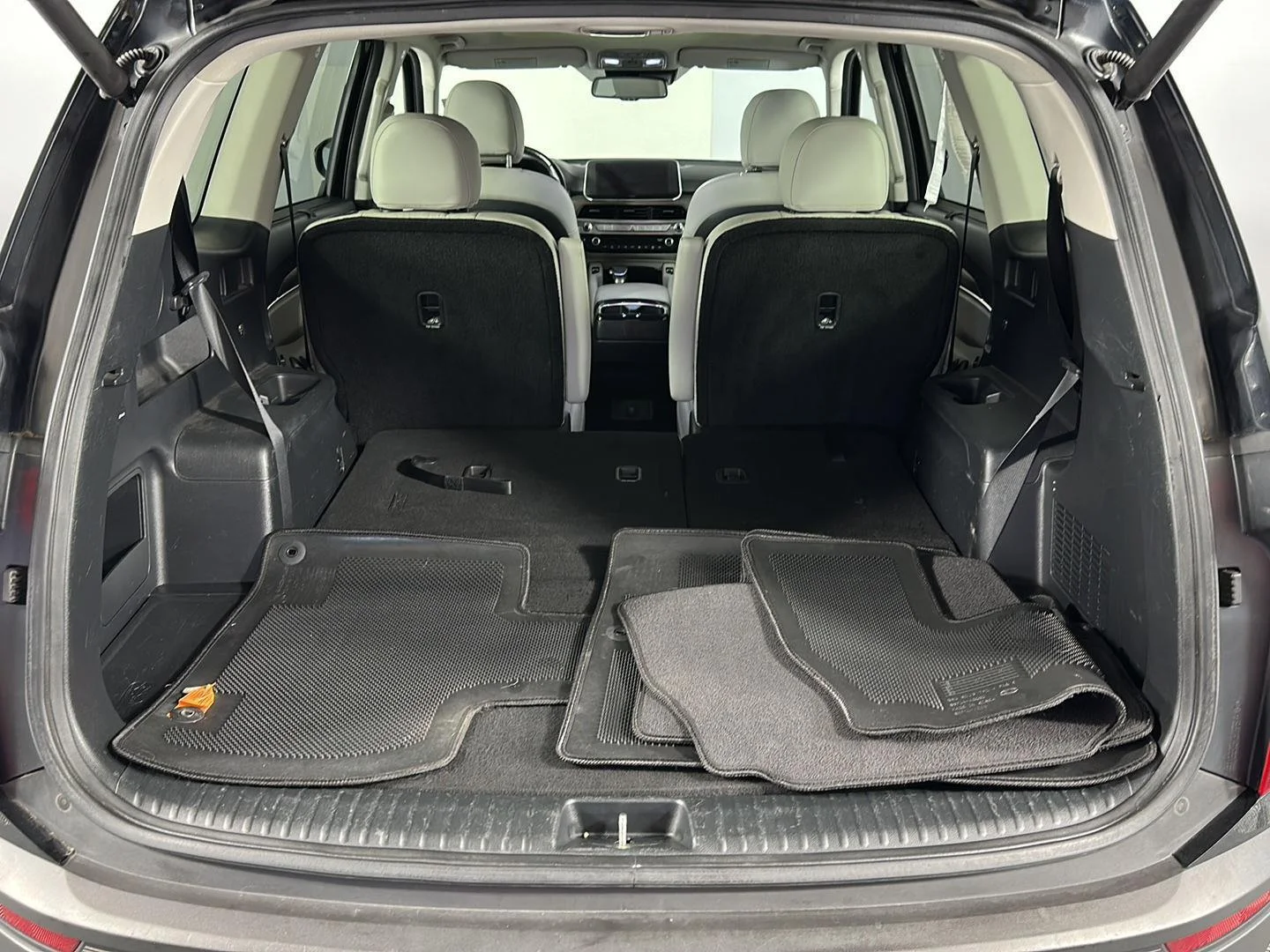 Used 2021 Ebony Black Kia EX image 31