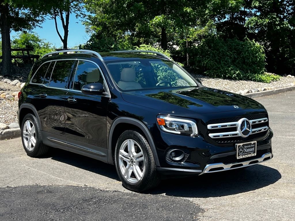 Certified Used 2022 Black Mercedes-Benz GLB 250 image 3