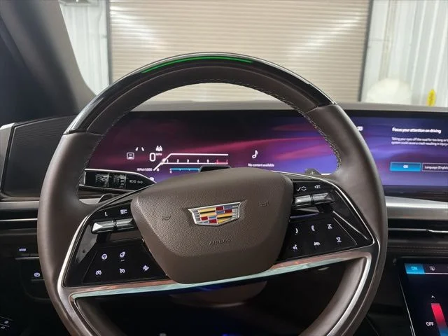 Used 2026 Vibrant White Tricoat Cadillac Luxury image 26