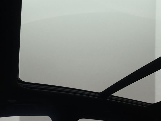 Used 2026 Diamond Black Jeep Limited image 8