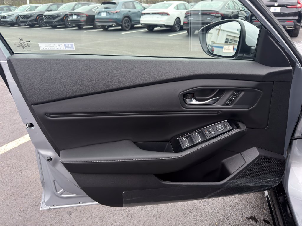 New 2026 Solar Silver Metallic Honda Touring image 18