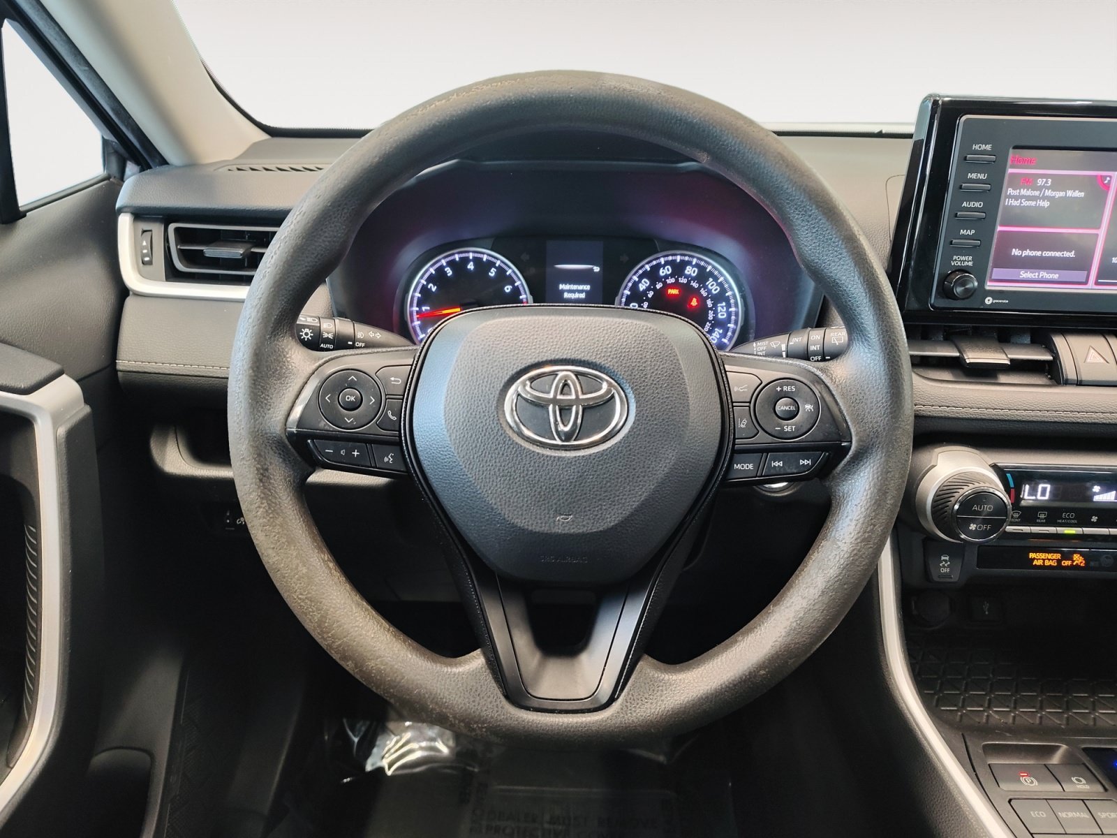 Used 2021 Magnetic Gray Metallic Toyota XLE image 17