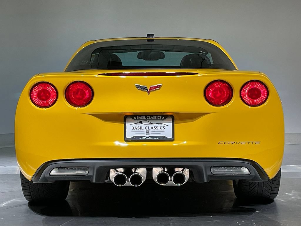 Used 2005 Millenium Yellow Chevrolet BASE image 34
