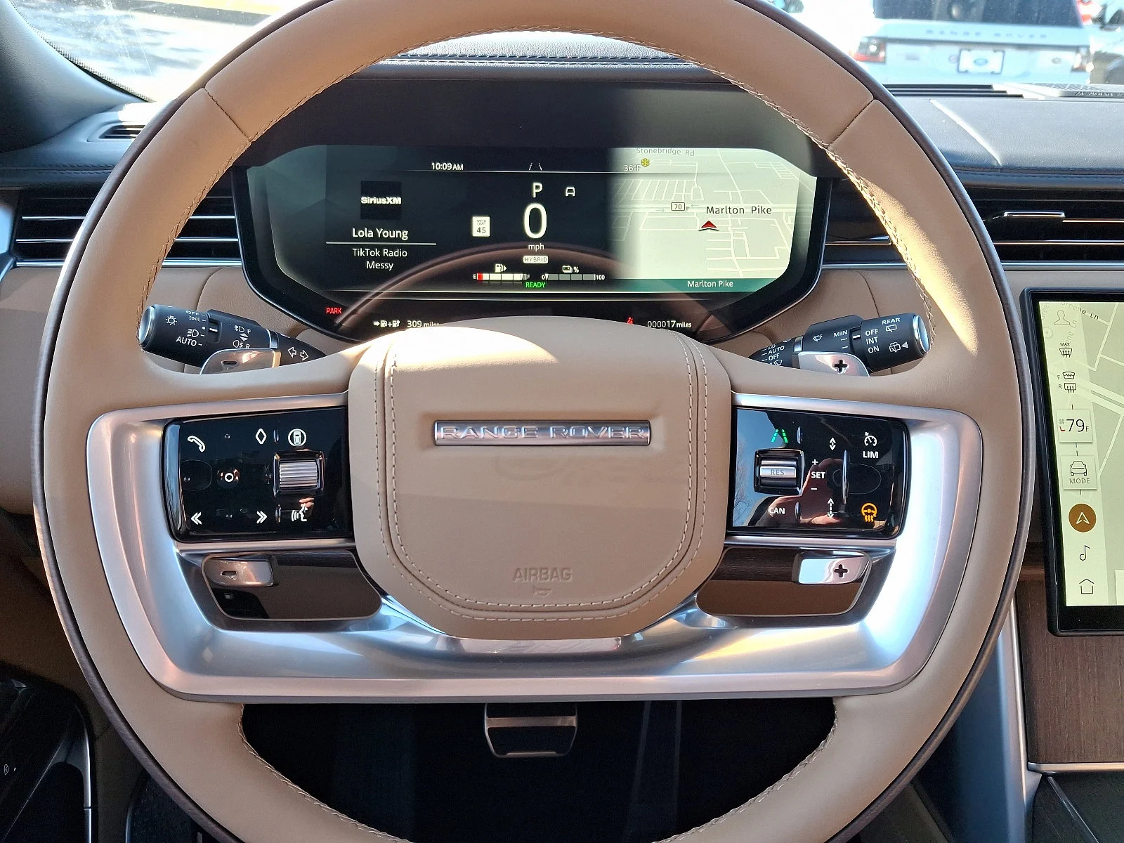 New 2025 Fuji White - 1AA Land Rover Autobiography image 22