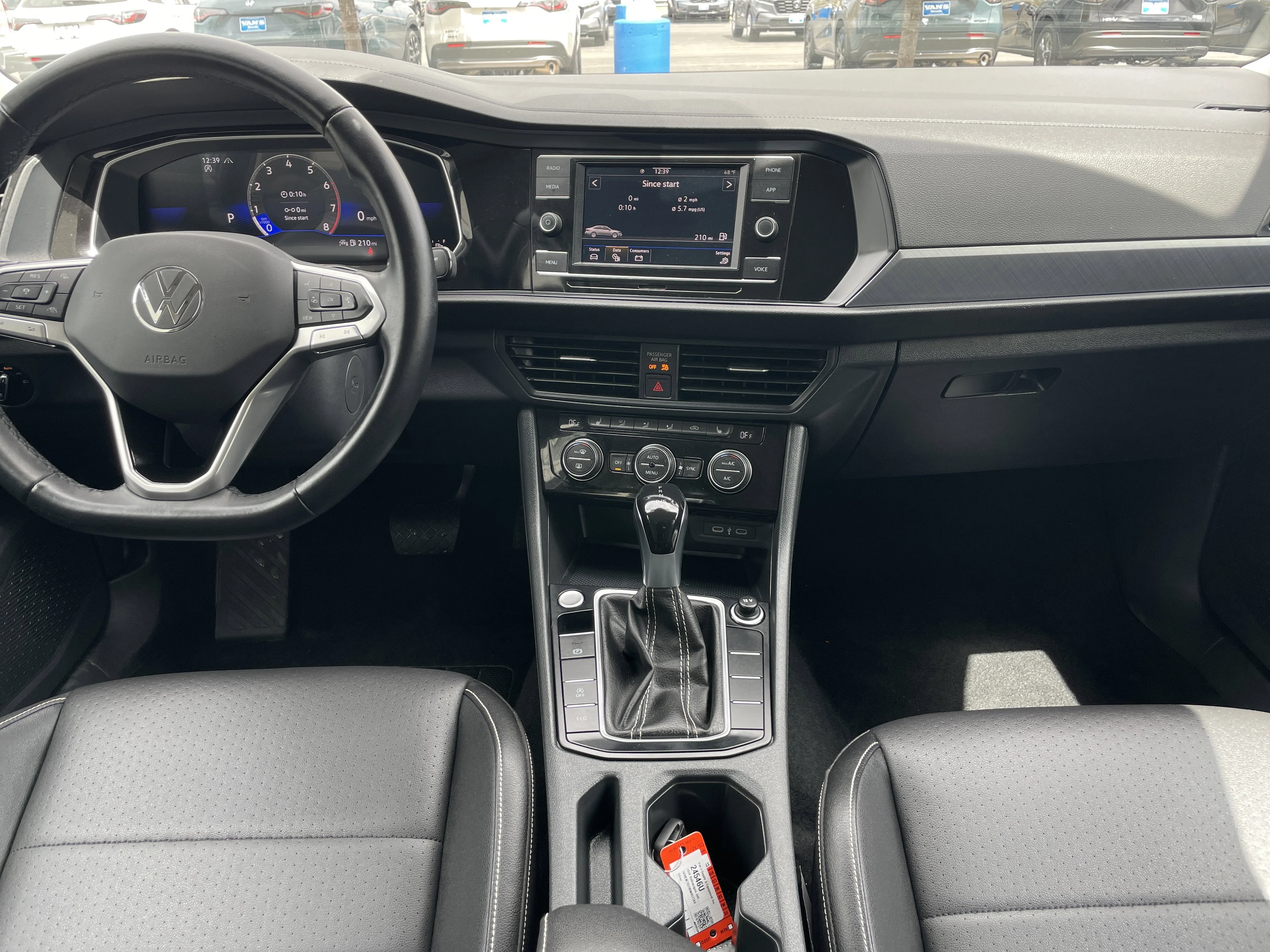 2024 Volkswagen Jetta SE - Photo 15