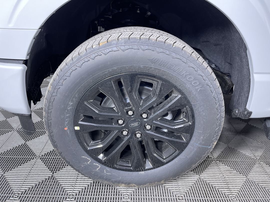 New 2026 Avalanche Ford Lariat image 28
