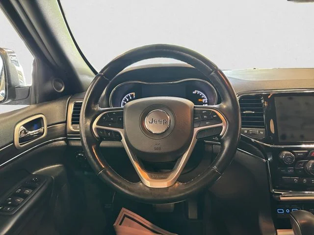 Used 2022 White Jeep Limited image 13