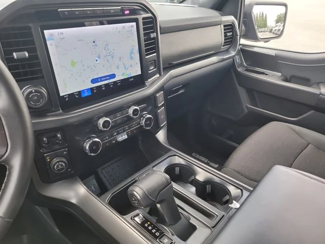 Used 2024 Blue Ford XLT image 21