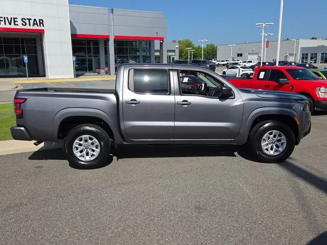 Used 2024 Gray Nissan SV image 13