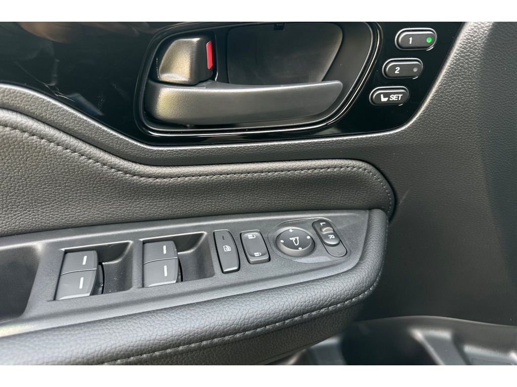 2026 Honda Odyssey Touring - Photo 12
