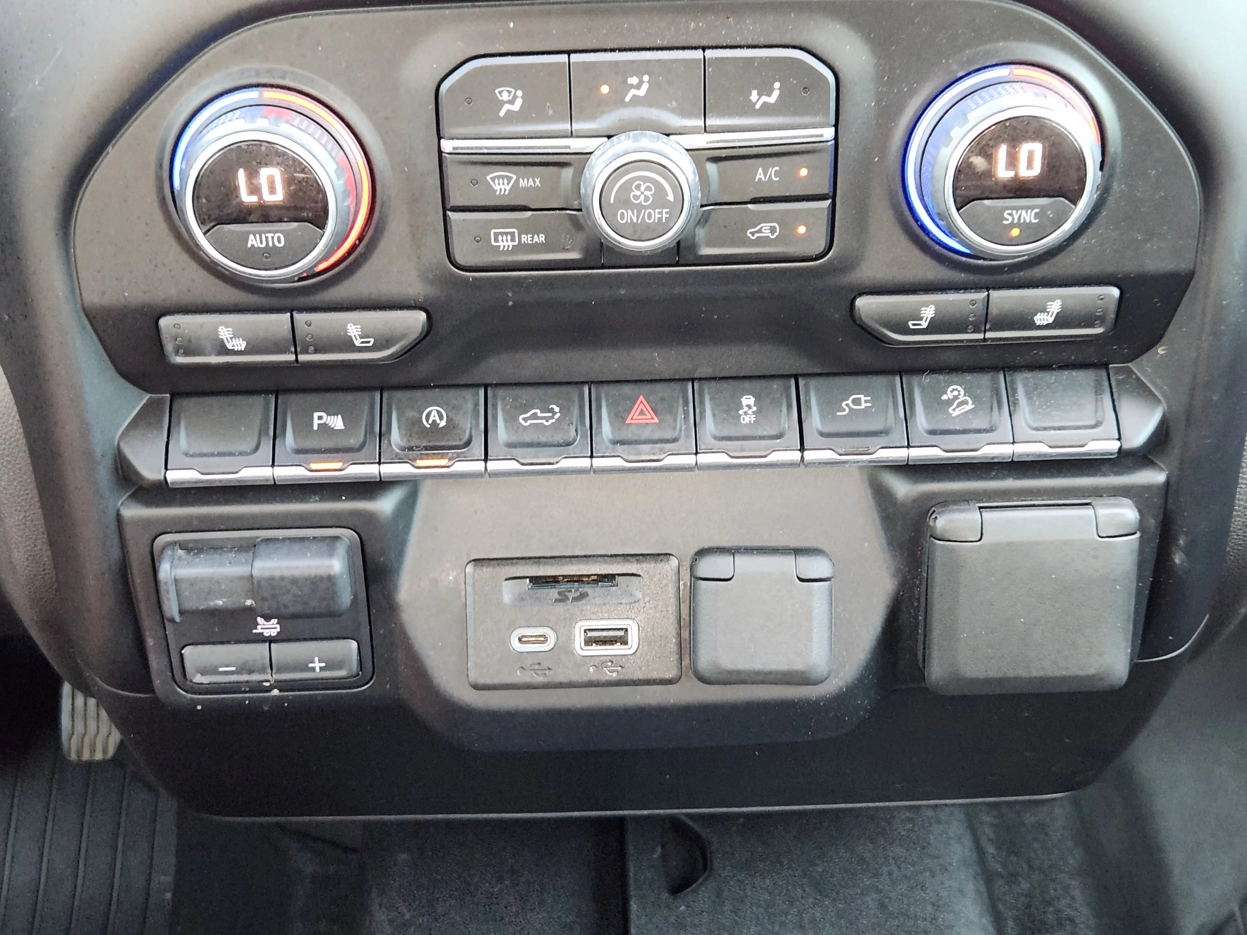 Used 2020 Shadow Gray Metallic Chevrolet LT Texas Edition image 21