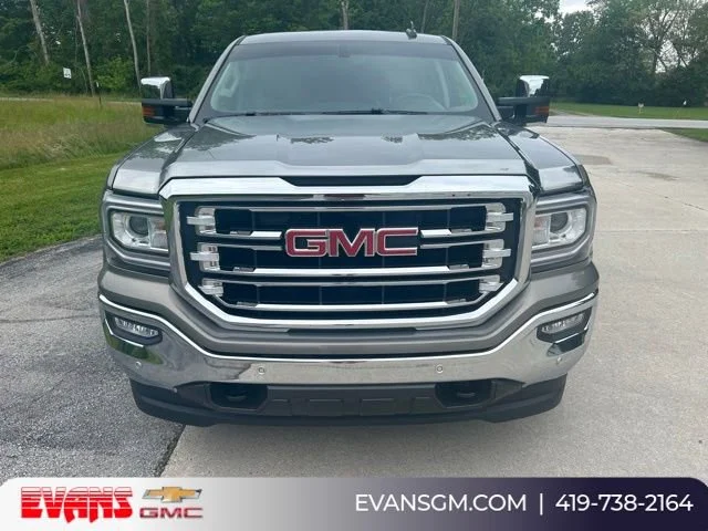 2017 GMC Sierra 4WD Crew Cab Short Box SLT's photo