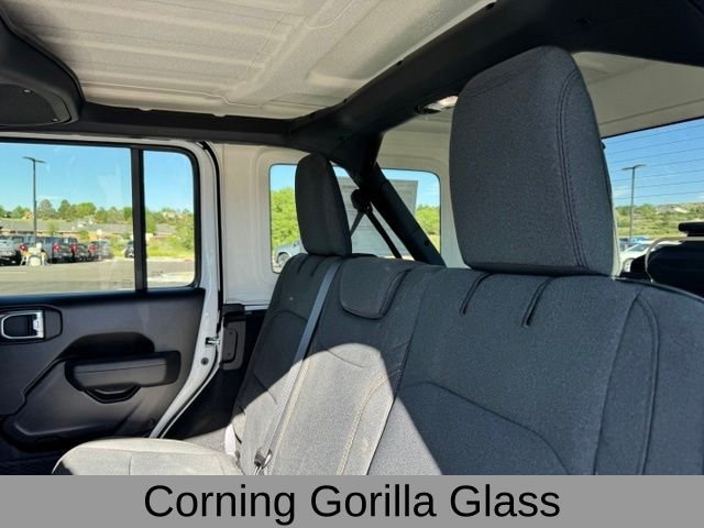 New 2026 Bright White Clear-Coat Exterior Paint Jeep Sport S image 19
