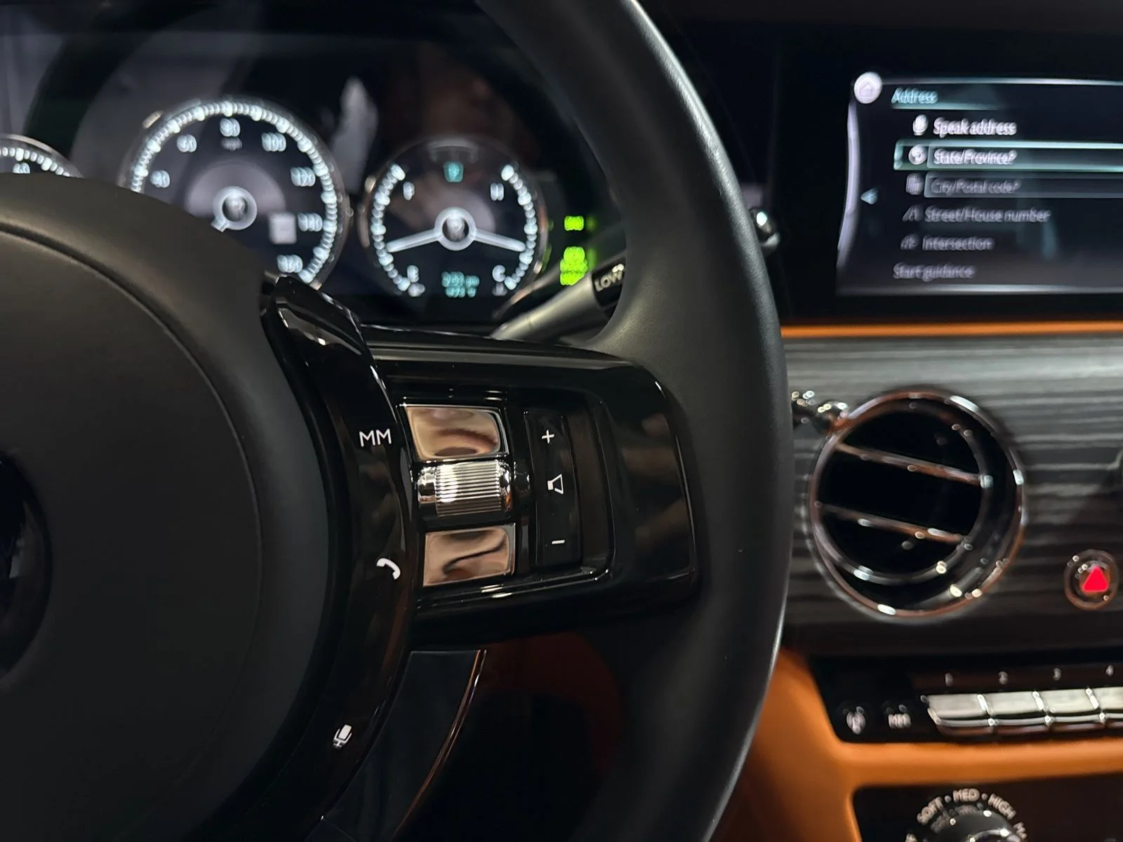 Used 2022 Gray Rolls-Royce Base image 42
