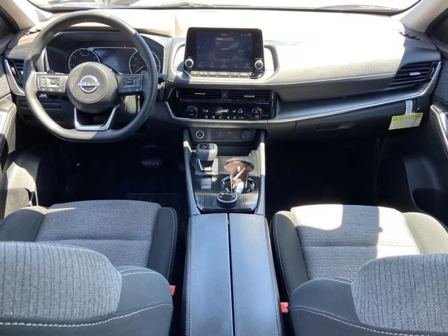 Certified Used 2022 Gun Metallic Nissan SV image 12