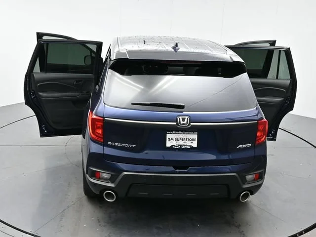 Used 2023 Blue Honda EX-L image 44