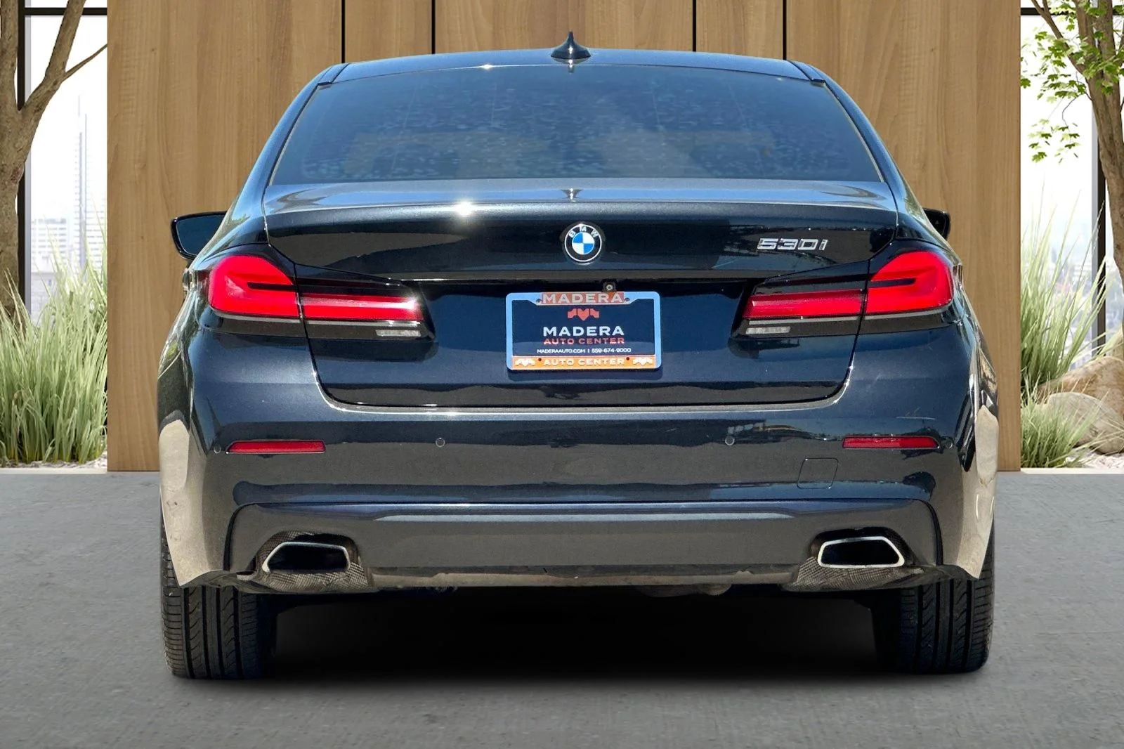 Used 2021 Black BMW 530i image 5
