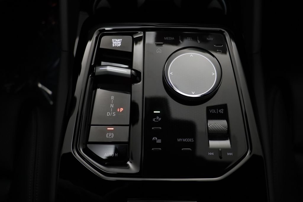 New 2026 Brooklyn Grey Metallic BMW 530i xDrive image 13